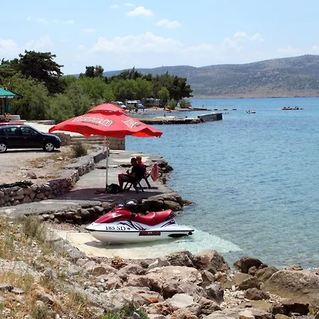 With A Parking Space Starigrad, Paklenica - 11452 3*