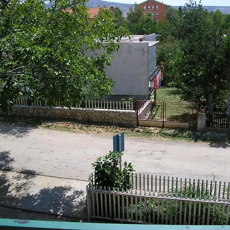 Gostinjska kuća With A Parking Space Starigrad, Paklenica - 11452 Starigrad Paklenica