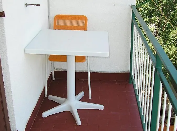 With A Parking Space Starigrad, Paklenica - 11452 3*