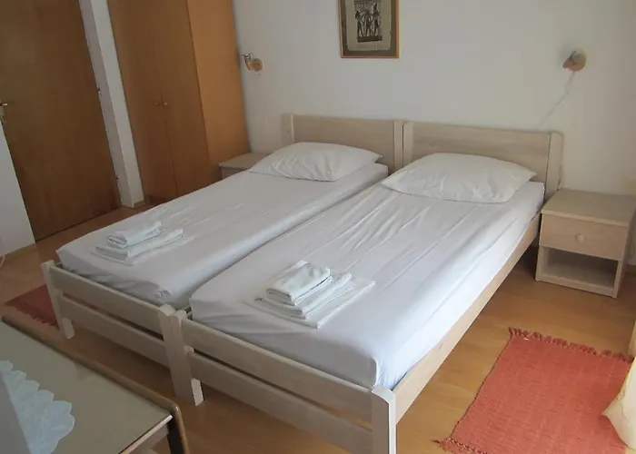 بيت ضيافة With A Parking Space Starigrad, Paklenica - 11452 ستاريغغاد باكلينتسا