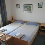 Guest house With A Parking Space Starigrad, Paklenica - 11452 Starigrad Paklenica