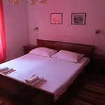 Guest house With A Parking Space Starigrad, Paklenica - 11452 Starigrad Paklenica