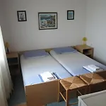 With A Parking Space Starigrad, Paklenica - 11452 Guest house 3*