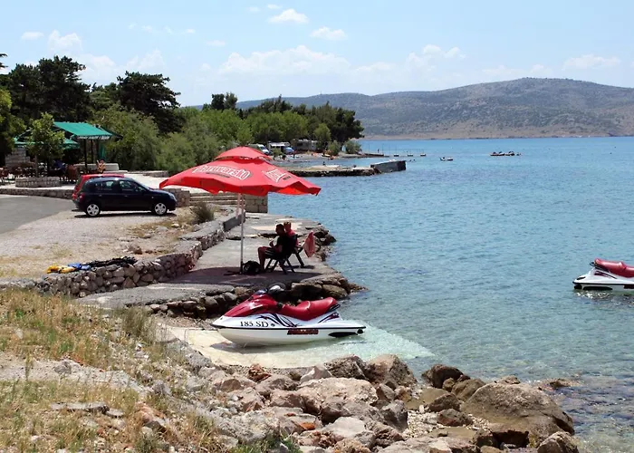 With A Parking Space Starigrad, Paklenica - 11452 3*