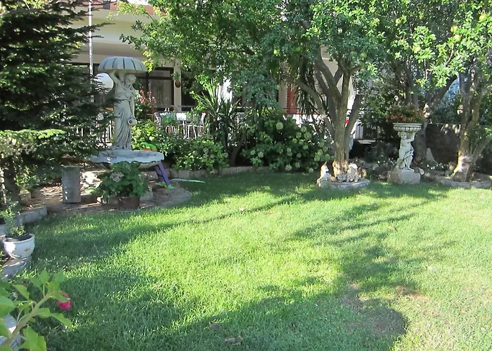 With A Parking Space Starigrad, Paklenica - 11452 Konukevi 3*